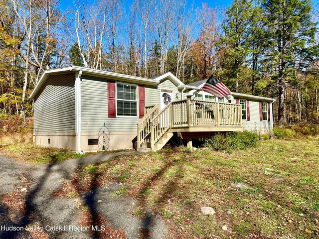 325 Route 25, Haines Falls, NY 12436