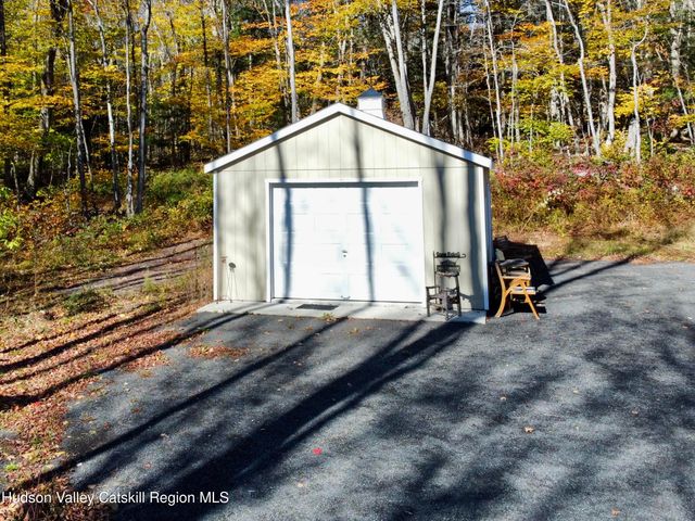 325 Route 25, Haines Falls, NY 12436