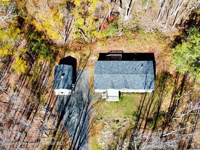 325 Route 25, Haines Falls, NY 12436
