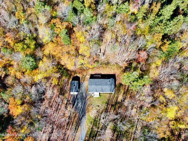 325 Route 25, Haines Falls, NY 12436