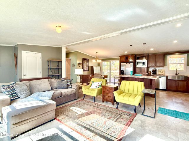 325 Route 25, Haines Falls, NY 12436