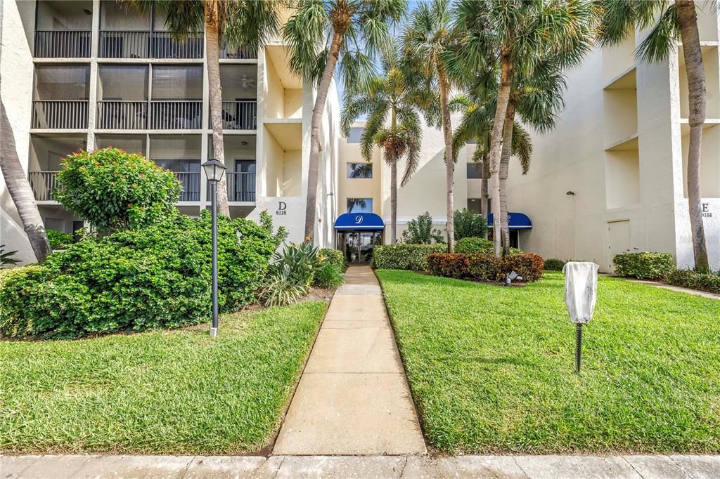 6116 43RD STREET W 104D, Bradenton, FL 34210