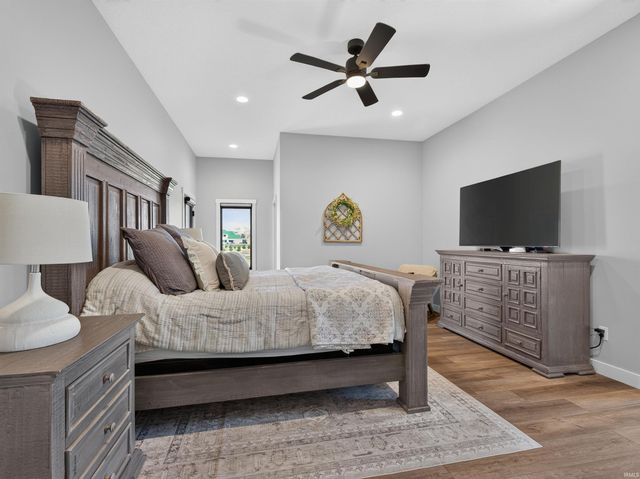 5895 Menza Drive, Auburn, IN 46706