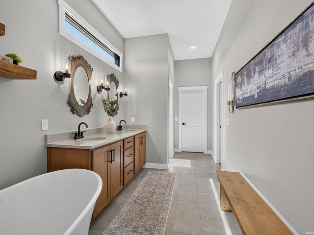5895 Menza Drive, Auburn, IN 46706
