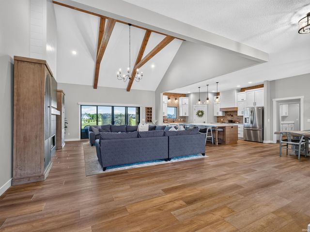 5895 Menza Drive, Auburn, IN 46706