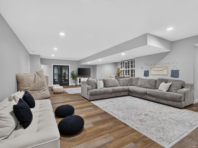 5895 Menza Drive, Auburn, IN 46706