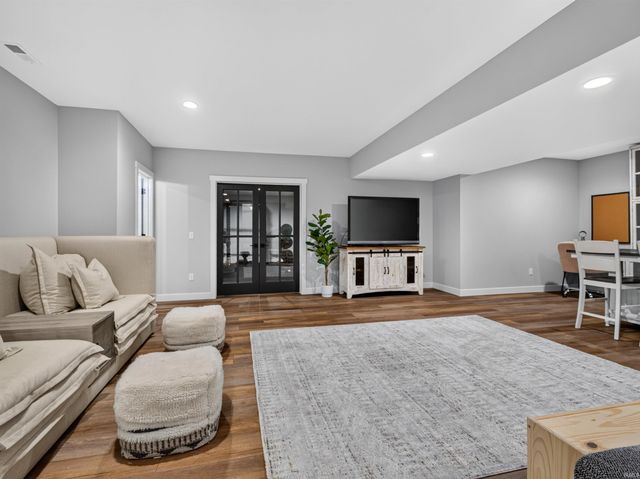 5895 Menza Drive, Auburn, IN 46706