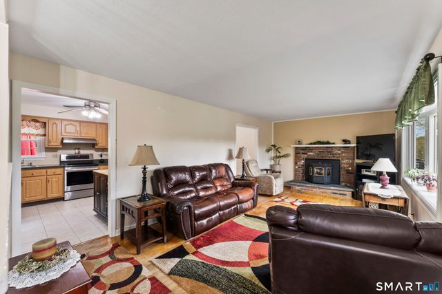 120 Luna Trl Extension, Southbury, CT 06488