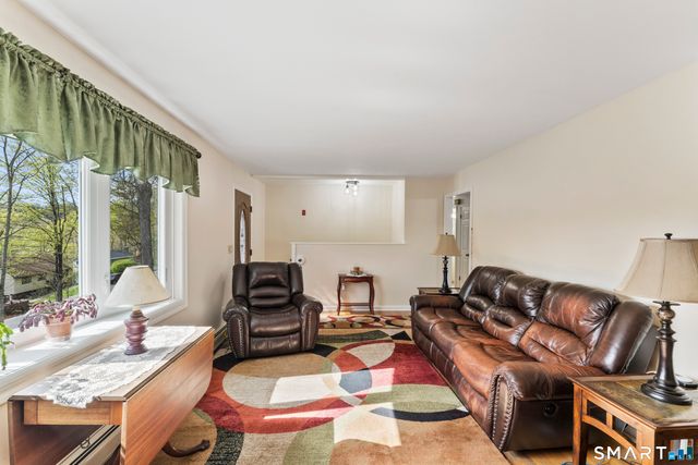 120 Luna Trl Extension, Southbury, CT 06488