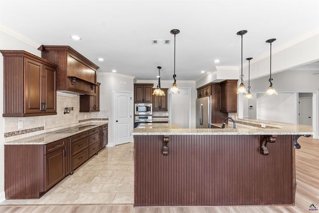 204 Bridgeway Drive, Warner Robins, GA 31088