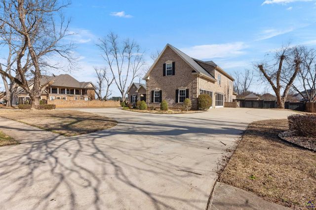 204 Bridgeway Drive, Warner Robins, GA 31088