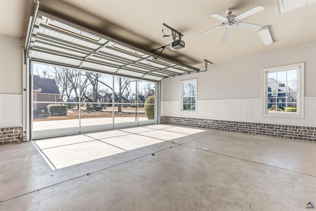 204 Bridgeway Drive, Warner Robins, GA 31088