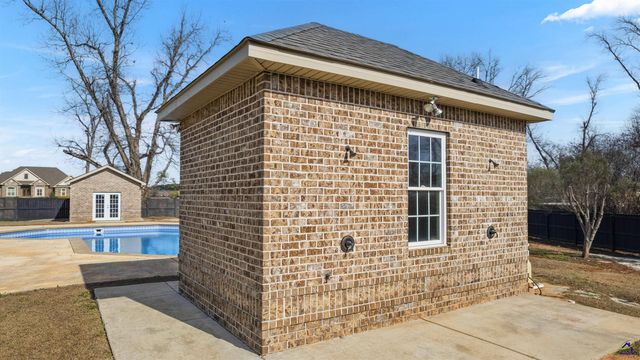 204 Bridgeway Drive, Warner Robins, GA 31088