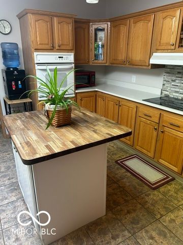 11806 E Pocahontas Drive, Greencastle, IN 46135