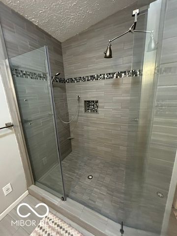 11806 E Pocahontas Drive, Greencastle, IN 46135