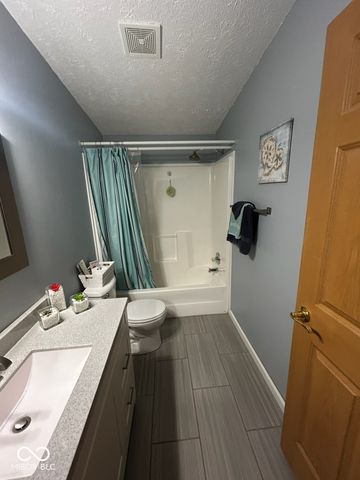 11806 E Pocahontas Drive, Greencastle, IN 46135