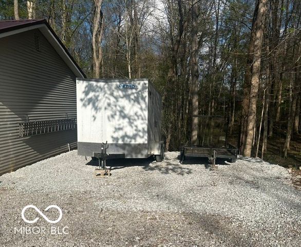 11806 E Pocahontas Drive, Greencastle, IN 46135