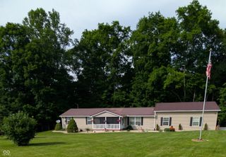 11806 E Pocahontas Drive, Greencastle, IN 46135