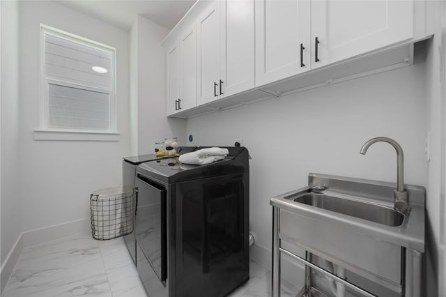 1935 Knoll Square Drive, Houston, TX 77080