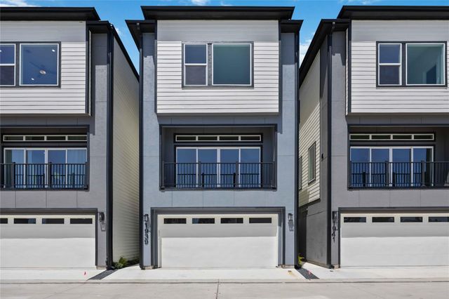 1935 Knoll Square Drive, Houston, TX 77080