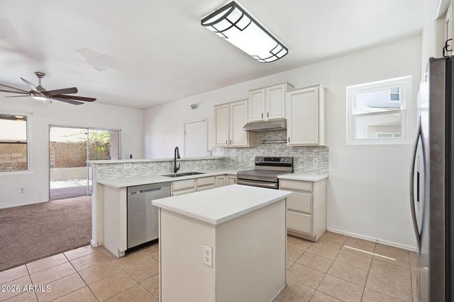 7245 S 41st Drive, Phoenix, AZ 85041