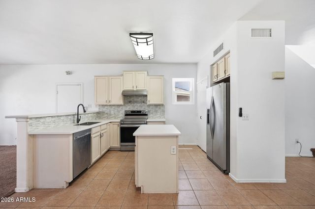 7245 S 41st Drive, Phoenix, AZ 85041