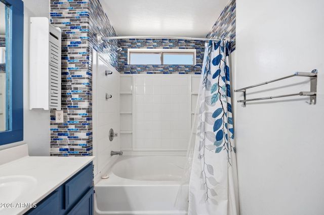 7245 S 41st Drive, Phoenix, AZ 85041