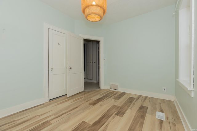 832 S Cullen Ave, Evansville, IN 47715