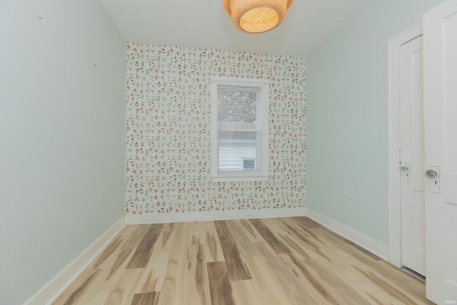 832 S Cullen Ave, Evansville, IN 47715