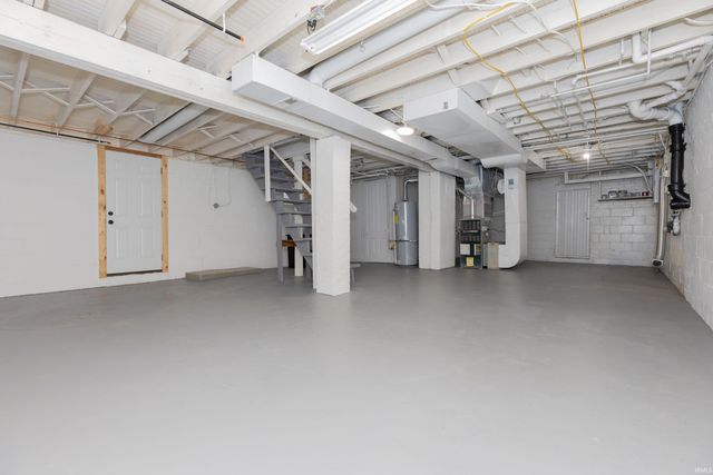 832 S Cullen Ave, Evansville, IN 47715