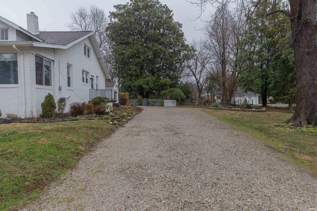 832 S Cullen Ave, Evansville, IN 47715