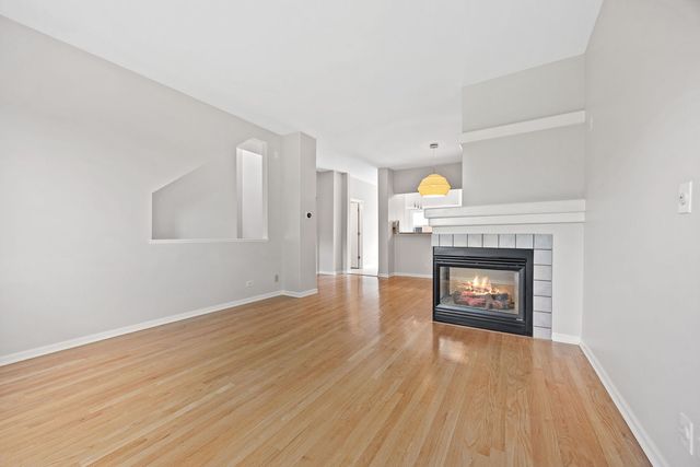 2169 W Concord Lane, Addison, IL 60101