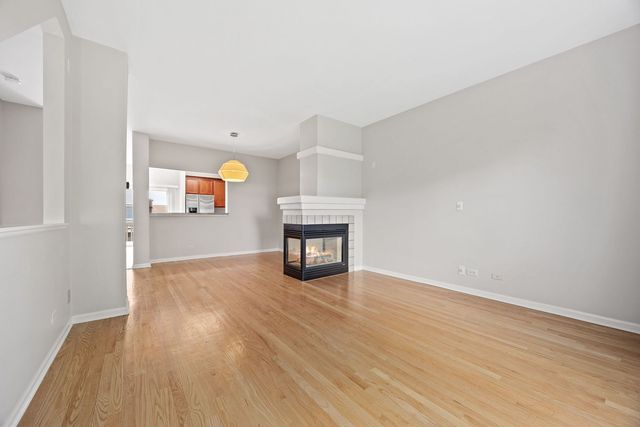 2169 W Concord Lane, Addison, IL 60101