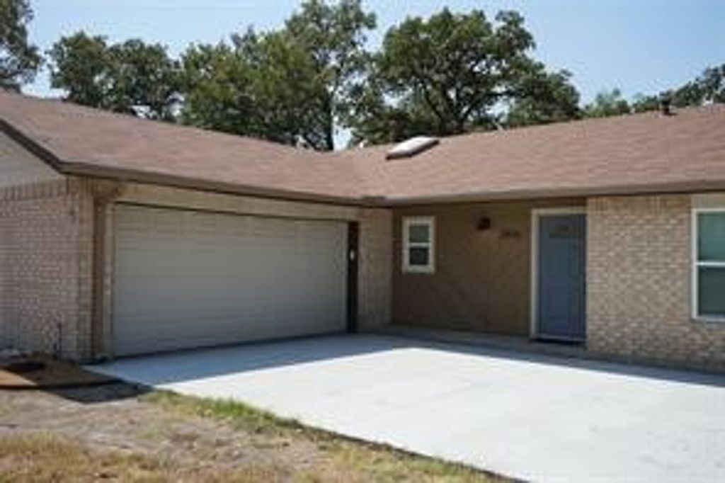 2416 Roosevelt Drive, Dalworthington Gardens, TX 76016