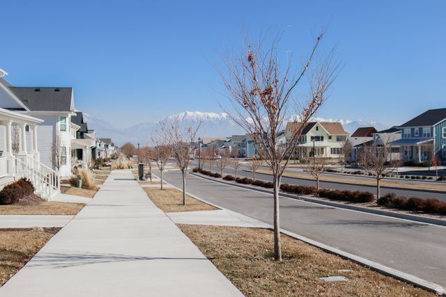 588 W FOUNDERS BLVD, Saratoga Springs, UT 84045