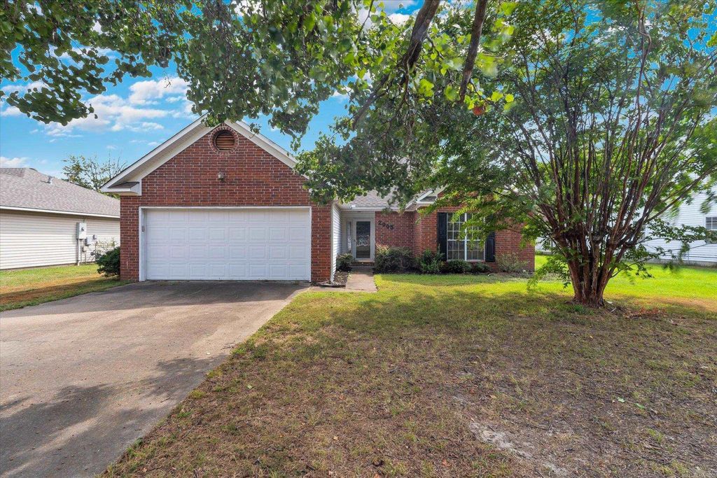 2005 Sandbrook, Jonesboro, AR 72404