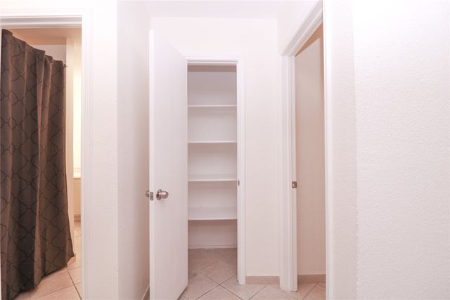 8028 Cannonwood Drive, Fort Worth, TX 76137