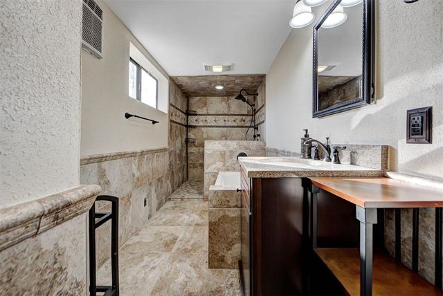 419 George L Cross Court, Norman, OK 73069