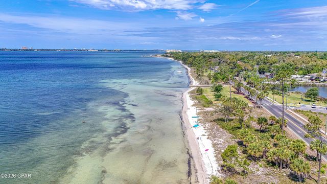 1248 W Beach Drive, Panama City, FL 32401