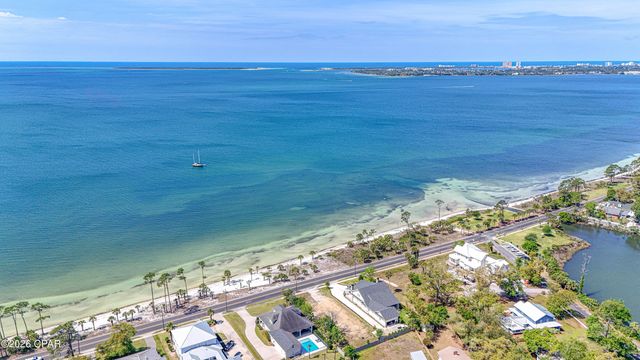 1248 W Beach Drive, Panama City, FL 32401