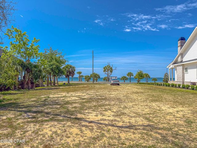 1248 W Beach Drive, Panama City, FL 32401