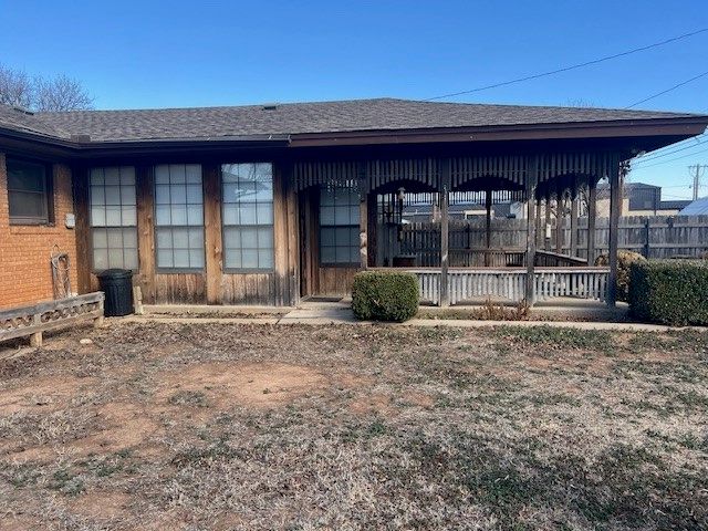 1800 Sunset Drive, Altus, OK 73521