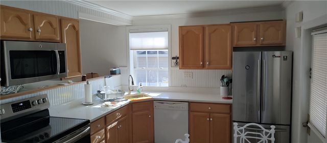 95 ROWLEY Street, Providence, RI 02908