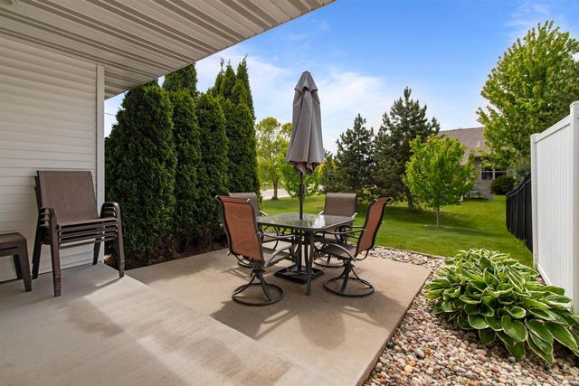 1308 LAVENDER LANE, Appleton, WI 54915
