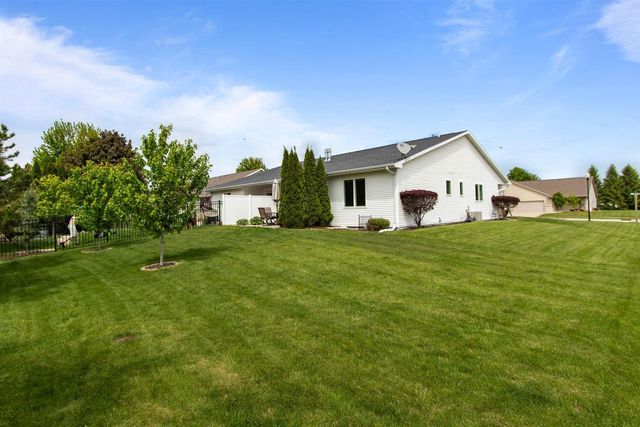 1308 LAVENDER LANE, Appleton, WI 54915