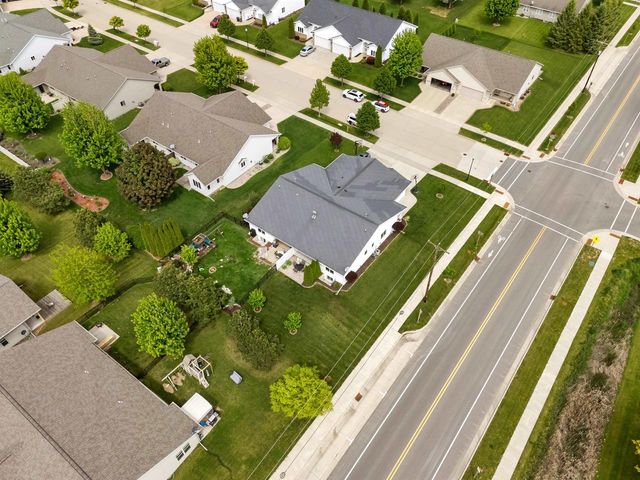 1308 LAVENDER LANE, Appleton, WI 54915