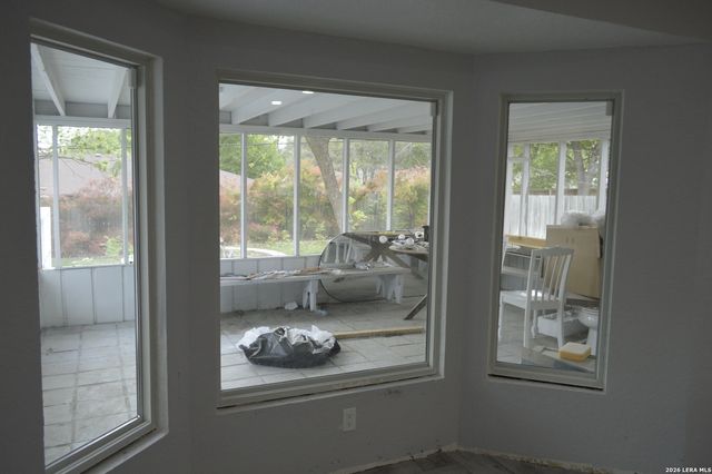 1003 FABULOUS DR, San Antonio, TX 78213