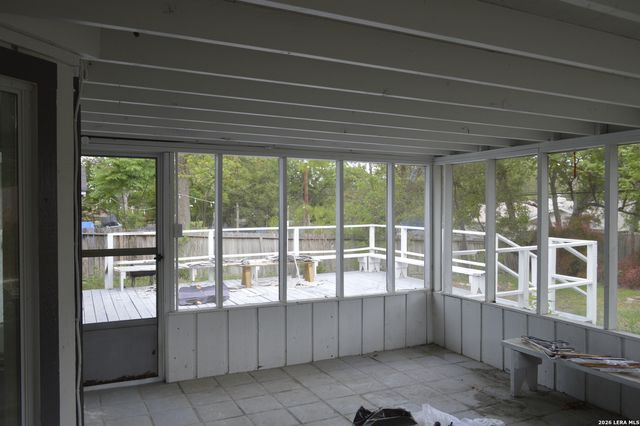 1003 FABULOUS DR, San Antonio, TX 78213