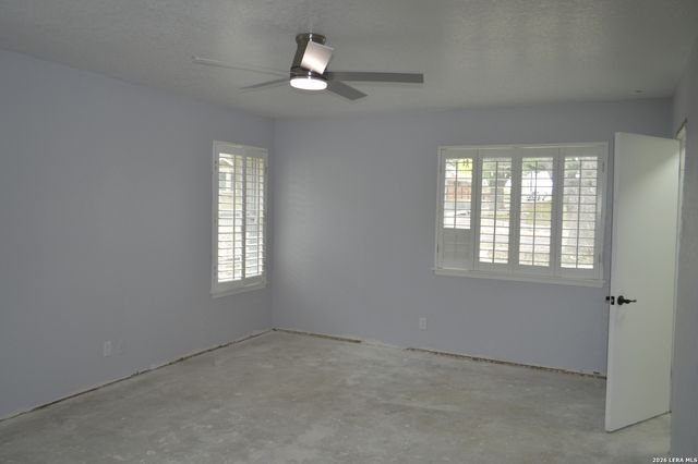 1003 FABULOUS DR, San Antonio, TX 78213