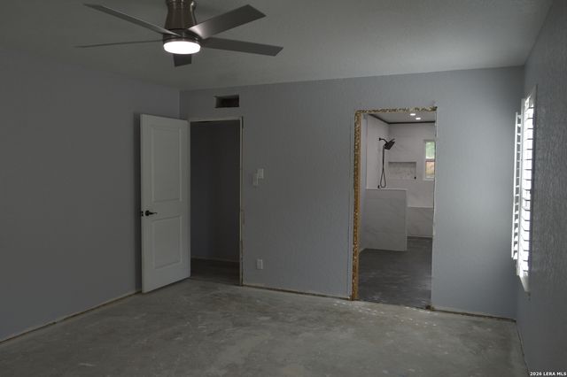 1003 FABULOUS DR, San Antonio, TX 78213